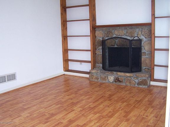 Real Estate 084