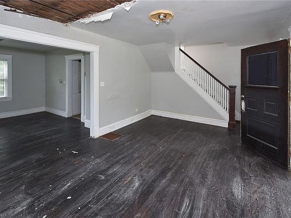 4th image of 1315 Cove Ave