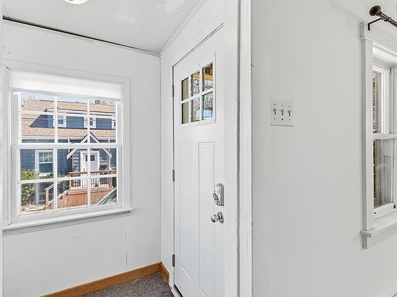 4th image of 16 Cottage Rd