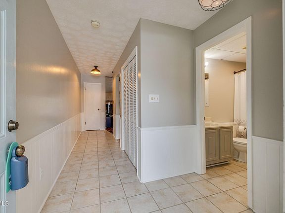 4th image of 780 Hamilton Rd APT F5
