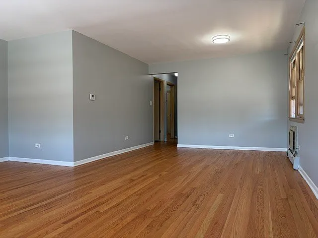 7323 W Higgins Ave #2 — Photo 2