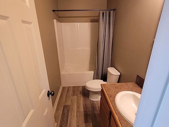 4th image of 1534 E Patout St #B
