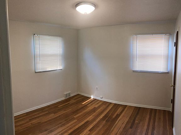5th image of 1711 E Columbia Ave