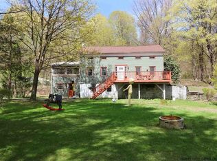 59 Burnett Rd, Saugerties, NY 12477