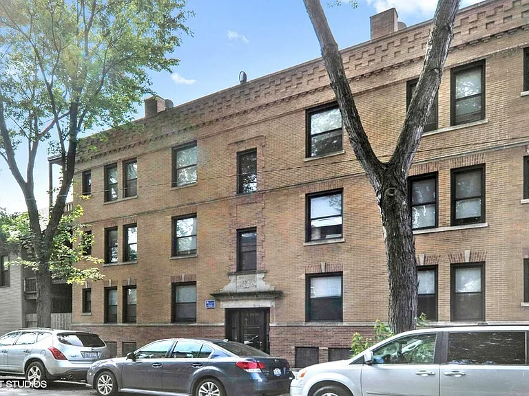 1641-45 W Waveland Ave