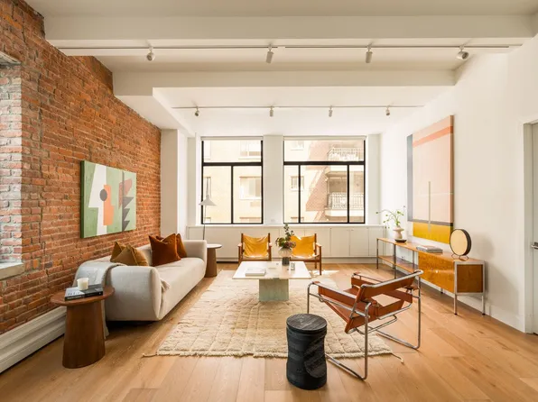 165 Perry Street image 1 of 13