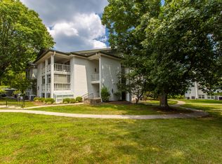 395 Redding Rd APT 201, Lexington, KY 40517