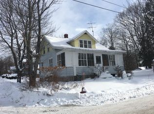 16 Fairview Ave, Saranac Lake, NY 12983