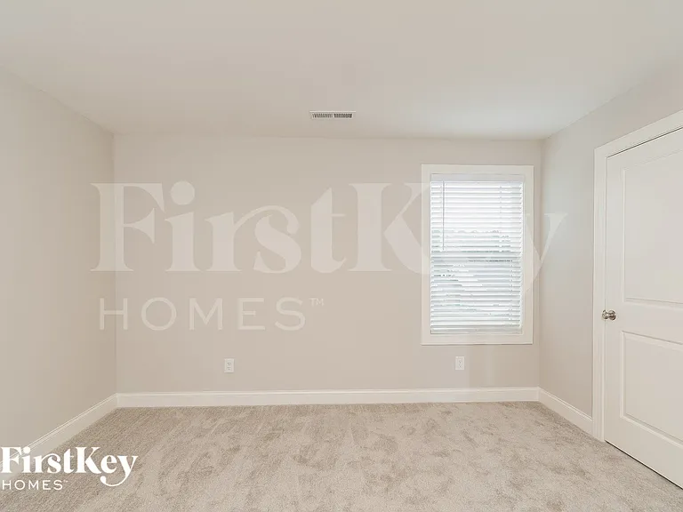 116 Unique Pl — Photo 12