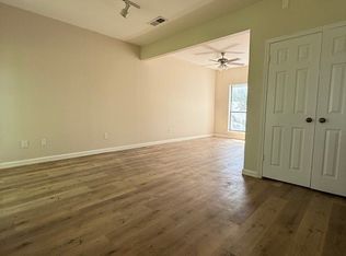 7126 Holly Hill Dr APT 210, Dallas, TX