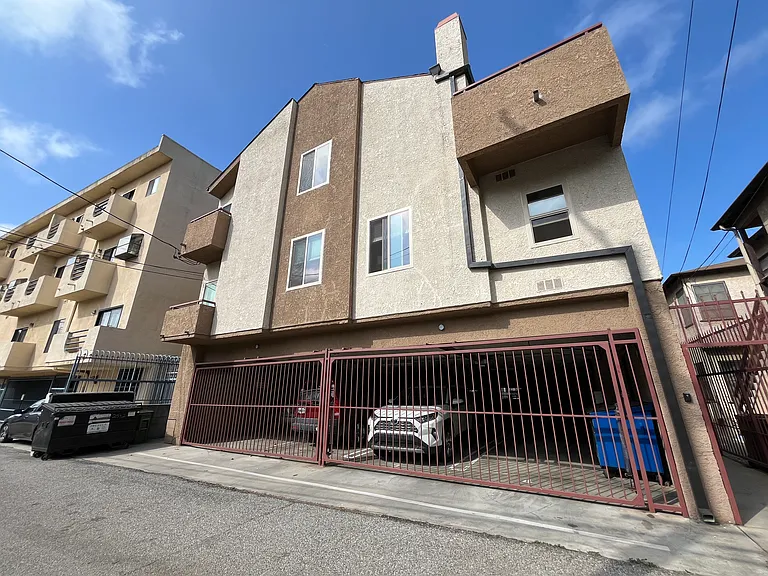 2532 S Centinela Ave #7 — Photo 17
