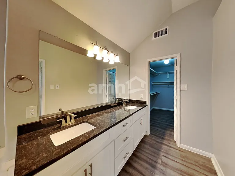 18007 Oakloch Ct — Photo 15
