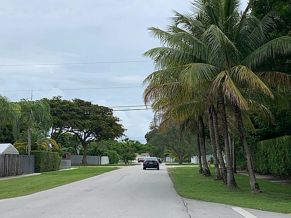 5th image of 9400 Haitian Dr