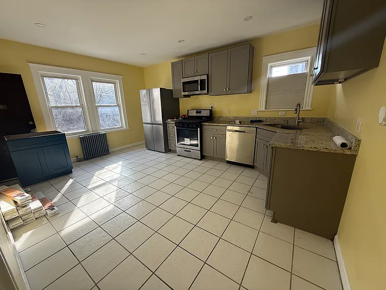 129 Stanwood St #2 — Photo 4