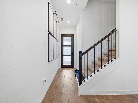 4th image of 11013 Cane Oak Way