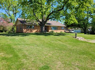 332 W Foster Heights Rd, Rushville, IN 46173