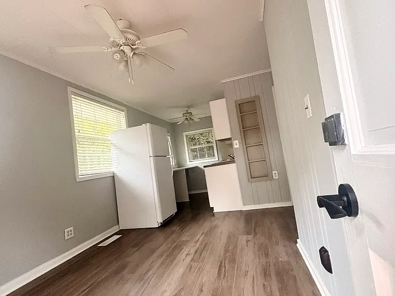 3022 Dartmouth Ave N — Photo 14