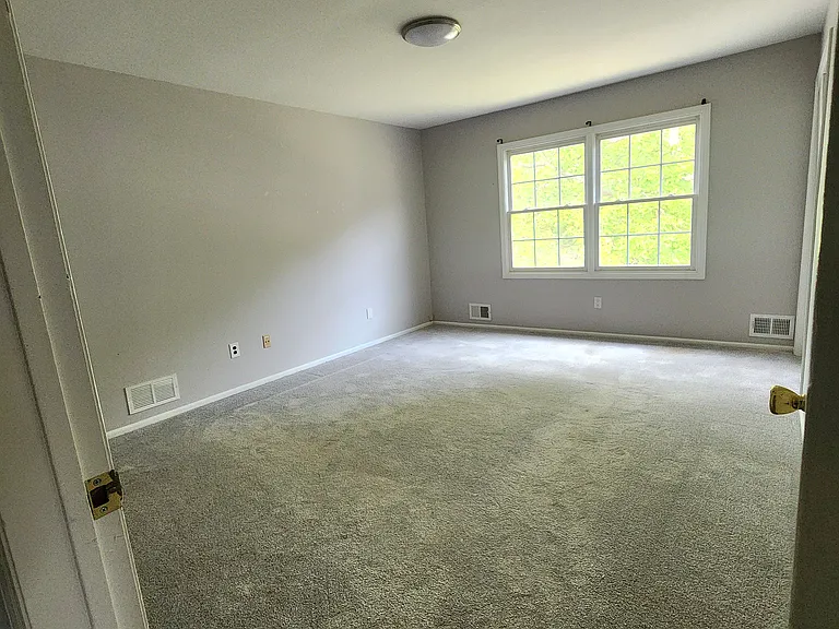 18 Mendham Ave — Photo 13