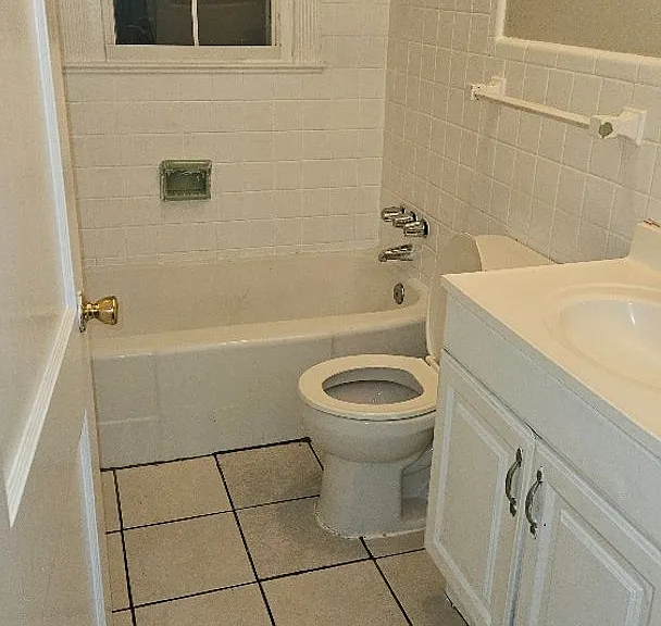 4656 Pinewood Dr S — Photo 7