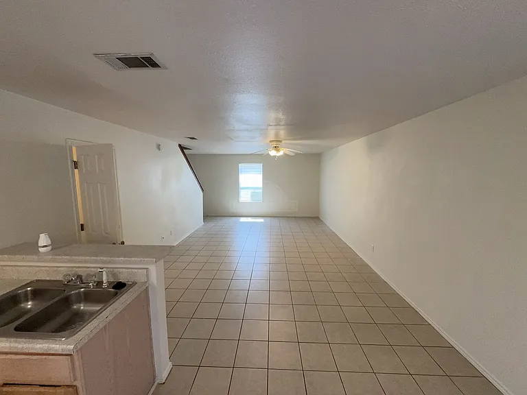 3307 Barcelona, Killeen — Photo 4