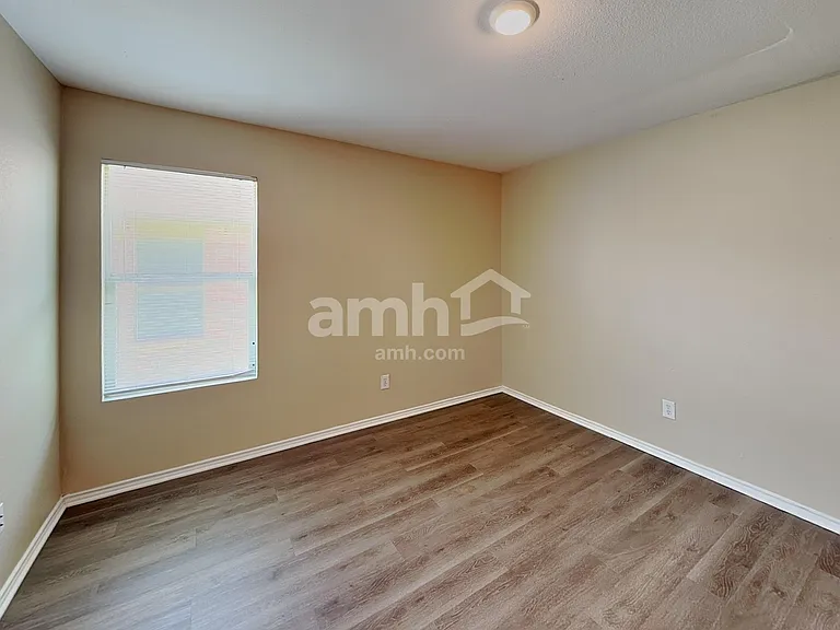 1704 Diamond Lake Trl — Photo 14