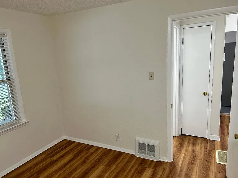 1148 Ashford Dr — Photo 47