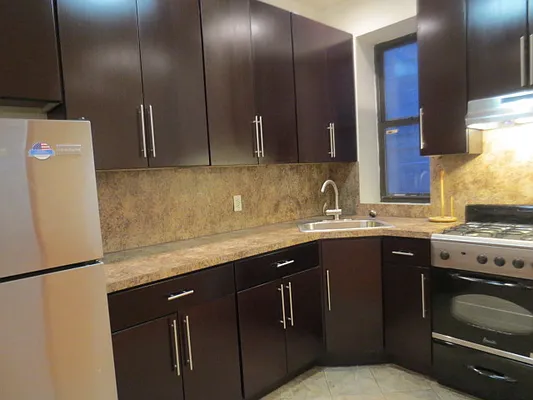 Rented by DAF Properties | media 36