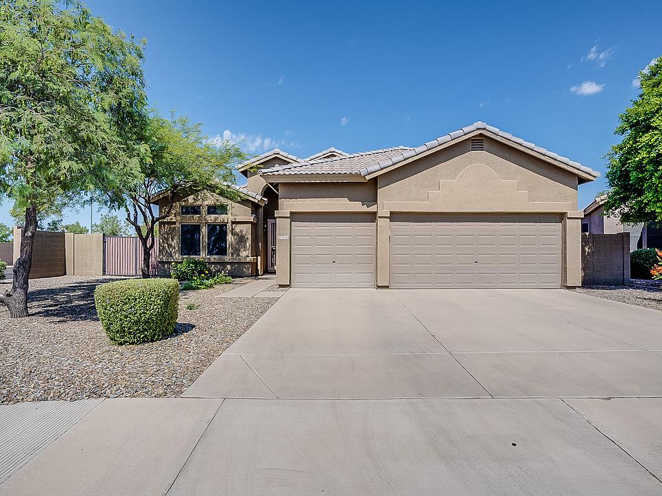 1st image of 1026 S Valle Verde