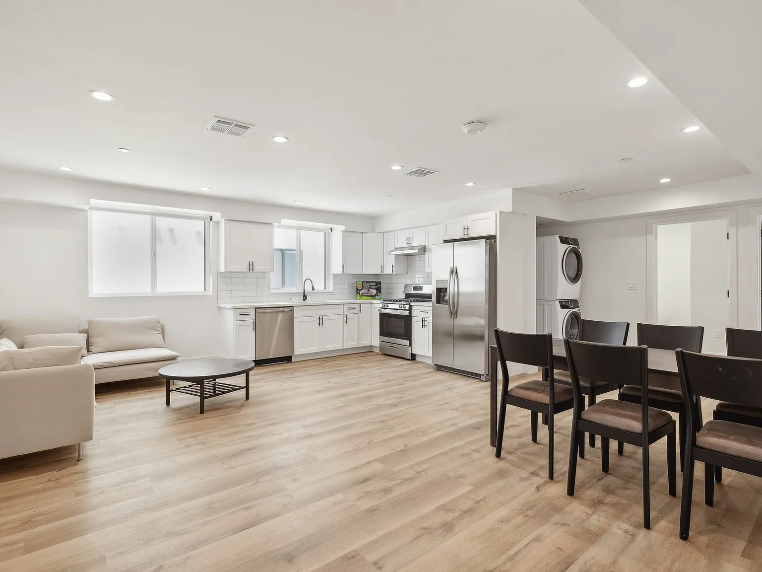 4 bed, 1557 sqft, $1,449 — Photo 1
