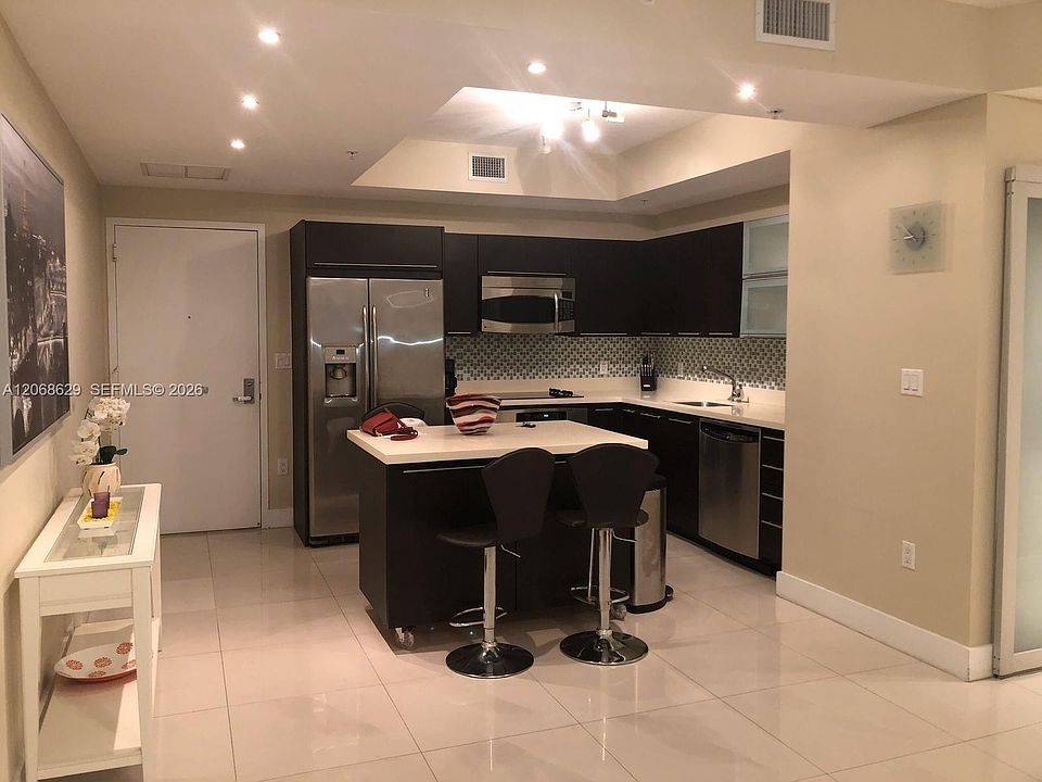 1st image of 90 SW 3rd St APT 3802