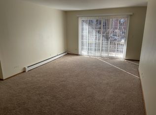 111 N Lincoln Ln APT 1A, Arlington Heights, IL 60004