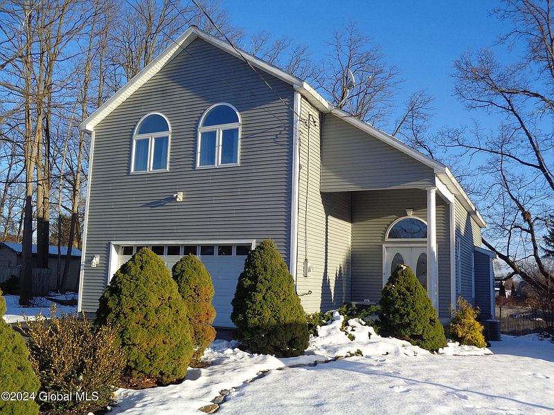 2nd image of 146 Ray Avenue