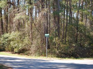 1501 W Yacht Dr, Oak Island, NC 28465