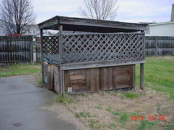 2nd image of 9615 Combs Ln