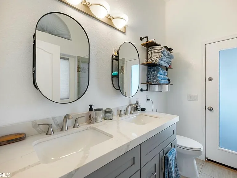 6123 S Crystal Way — Photo 8