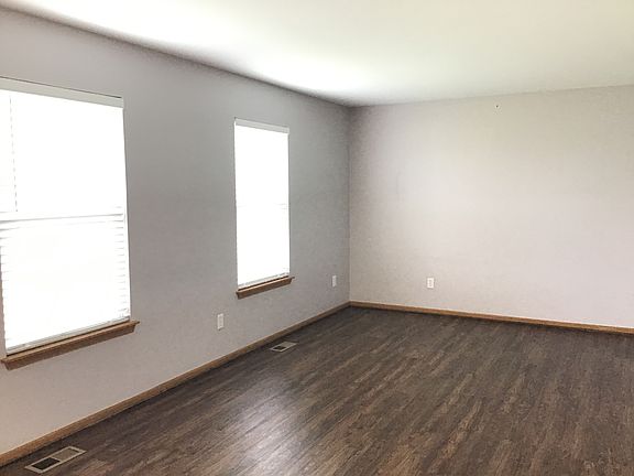 4th image of 1912 Sunflower Dr