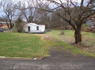 7704 Brooklyn Rd, Radford, VA 24141