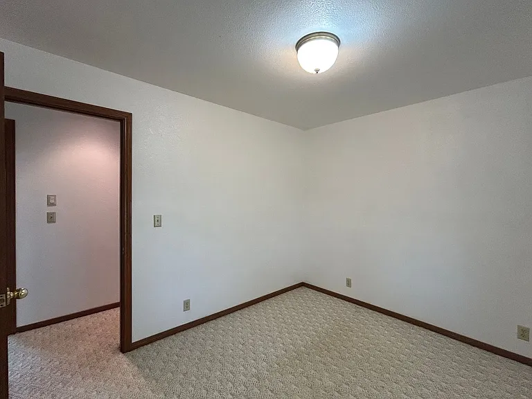 12334 Craig Ave — Photo 11