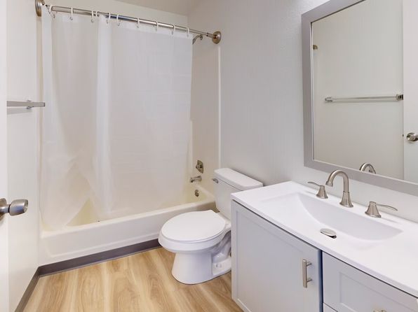 70 Bear River Dr APT 128