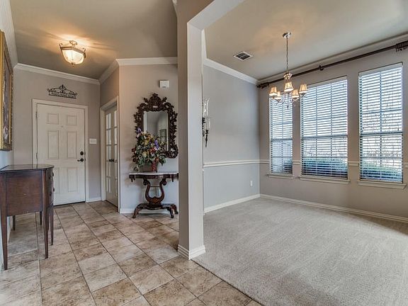 3rd image of 2708 Jackson Dr