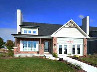 2052 Waters Edge Dr, Minooka, IL 60447