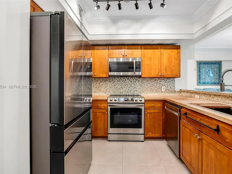 1723 SW 2nd Ave #607 — Photo 4
