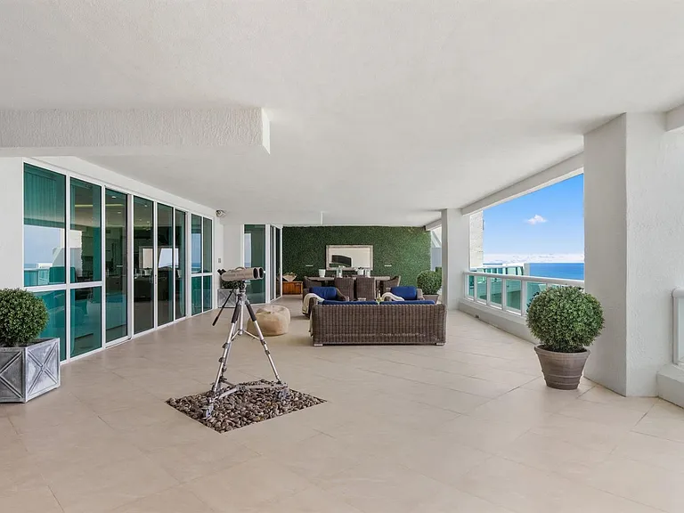 101 Fort Lauderdale Beach Blvd #Penthouse 2703 — Photo 24