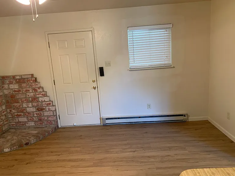 535 1/2 N Orange Ave — Photo 3
