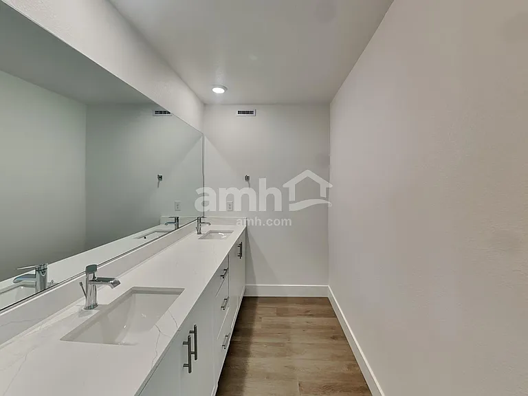 5826 Iron Islands St — Photo 16