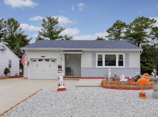 122 Northumberland Dr, Toms River, NJ 08757