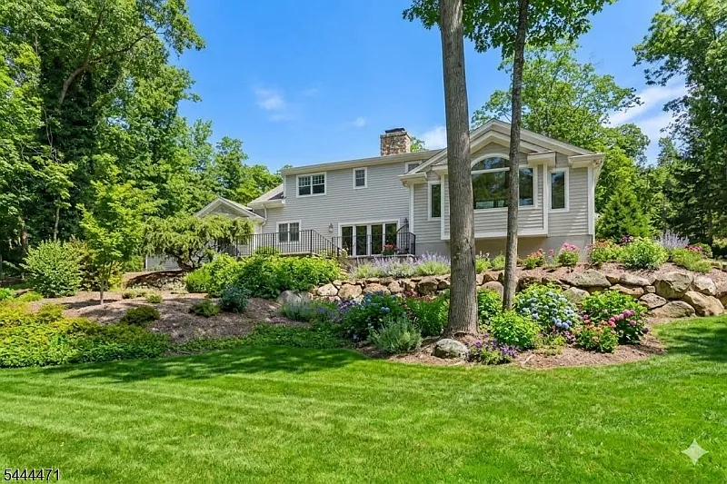 4 bed, 4.5 bath, $12,500 — Photo 3