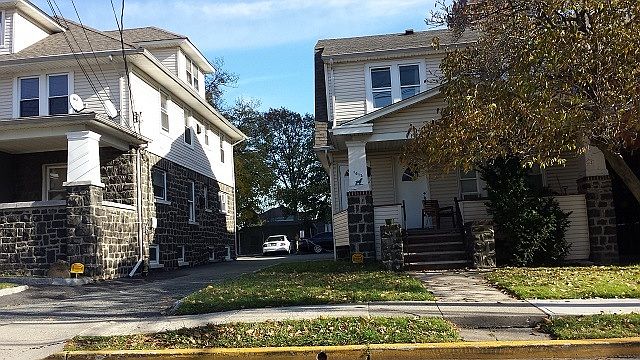 2nd image of 1612 Parker Ave #2