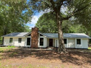 35 Charlton Rd, Hazlehurst, GA 31539