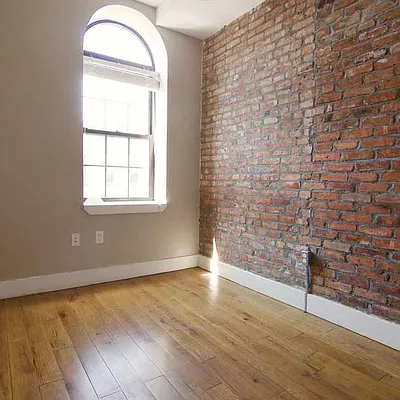 Rented by Nooklyn NYC LLC | media 52